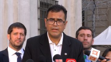 21032302 CANDIDATO AL CONSEJO CONSTITUCIONAL POR EL PARTIDO REPUBLICANO ENTREGA CARTA EN LA MONEDA 016