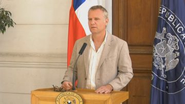 23032308 PUNTO DE PRENSA SENADOR KAST (02)