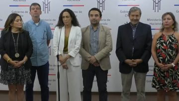 24032307 PUNTO DE PRENSA DE REPRESENTANTES DE ORGANIZACIONES SOCIALES TRAS ENCUENTRO CON MINISTRO DE HACIENDA 17