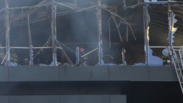 29032309 INCENDIO AV. KENNEDY CON LUIS CARRERA 03