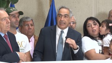040423C02 PUNTO DE PRENSA SENADOR CHAHUÁN Y FAMILIARES DE CARABINEROS 04 (1)