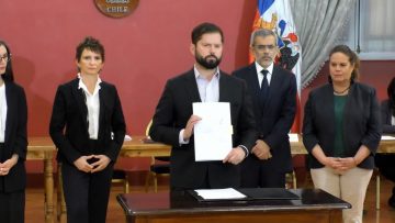06042303 FIRMA LEY NAIN RETAMAL (01)