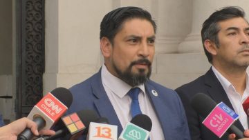 06042312 PUNTO DE PRENSA BANCADA PDG 02