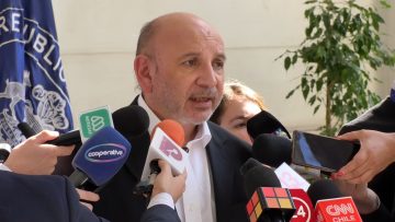 13042315 DELACLARACIONES SENADOR LUIS CASTRO 02