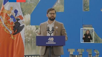 14042304 PRESIDENTE BORIC ENCABEZA PROMULGACIÓN DE LA LEY 40 HORAS 17