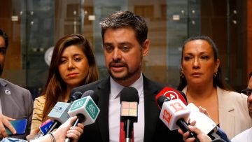 17042306 PRESIDENTE DE LA COMISIÓN INVESTIGADORA POR EL CASO LA POLAR SE REÚNE CON EL FISCAL NACIONAL 15