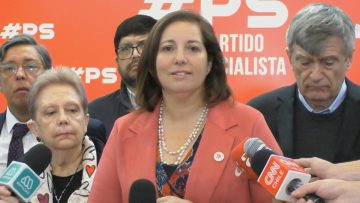 19042305 DECLARACIONES DE LA PRESIDENTA DEL PS POR LOS 90 AÑOS DEL PARTIDO 15