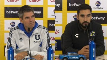 220423DEP03 CONFERENCIA DE PRENSA DE LOS DIRECTORES TÉCNICOS DE EVERTON Y UNIVERSIDAD DE CHILE (01)