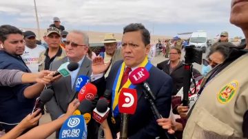 01052307 DECLARACIONES DEL SENADOR JOSÉ MIGUEL DURANA JUNTO A GUSTAVO PACHECO (01)
