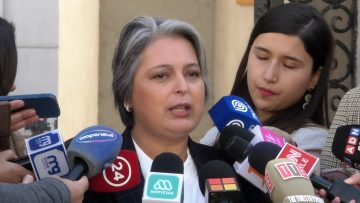 03052304 PUNTO DE PRENSA MINISTRA JENETTE JARA 03 (1)