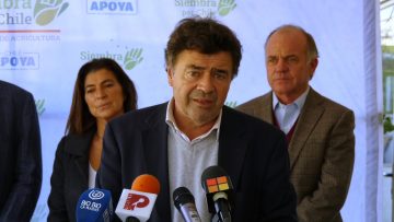 03052310 MINISTRO DE AGRICULTURA RECIBE AL NUEVO PRESIDENTE DE LA SOCIEDAD NACIONAL DE AGRICULTURA 01
