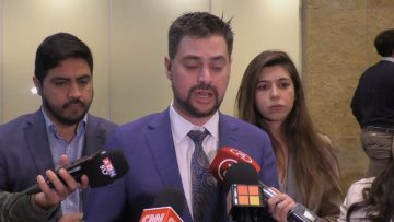 15052301 DIPUTADOS PS SE REÚNEN CON EL MINISTRO DE ENERGÍA PARA PRESENTAR PROYECTO QUE REDUCE TARIFAS ELÉCTRICAS A PYMES 04