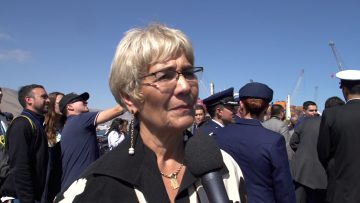 21052312 IMÁGENES DE APOYO DE OFRENDA FLORAL EN EL DÍA DE LAS GLORIAS NAVALES 03