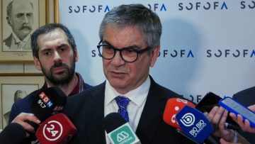 25052305 FIRMA DE UN CONVENIO ENTRE EL MINISTERIO DE HACIENDA, DE ECONOMÍA Y SOFOFA 04