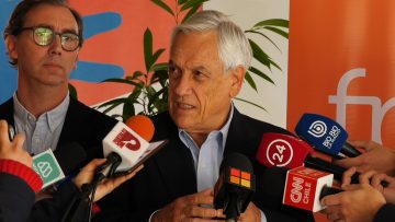 31052304 EXPRESIDENTE SEBASTIÁN PIÑERA ENCABEZA SEGUNDO ENCUENTRO CON DIRECTORES DE LICEOS BICENTENARIO DE LA REGIÓN METROPOLITANA 01