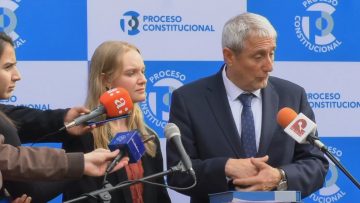 070623CC02 PUNTO DE PRENSA PRESIDENTA Y VICEPRESIDENTE DEL CONSEJO CONSTITUCIONAL 03
