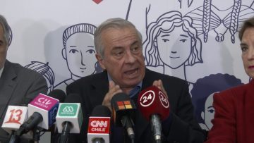 08062305 MESA DIRECTIVA DE RENOVACIÓN NACIONAL Y DE EVÓPOLI SE REÚNEN CON EL EXMINISTRO DE SALUD, JAIME MAÑALICH 04
