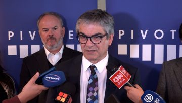 16062306 EL PRESIDENTE DE PIVOTES SE REÚNE CON EL MINISTRO DE HACIENDA 02