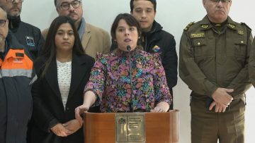 30062302 REUNIÓN DELEGADOS PRESIDENCIALES PROVINCIALES, SEREMIS Y ALCALDES DE COMUNAS AFECTADAS POR EL SISTEMA FRONTAL 01e