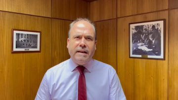ALBERTO UNDURRAGA SOLICITA RENUNCIA DEL SUBSECRETARIO DE REDES ASISTENCIALES 02