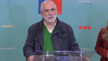 01072313 MINISTRO DE VIVIENDA PRESENTA A LA NUEVA SUBSECRETARIA DE LA CARTERA 01