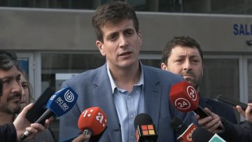 17072301 DIPUTADOS INGRESAN DENUNCIA POR IRREGULARIDADES EN LA JUNAEB 02