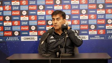 170723DEP02 CONFERENCIA GUSTAVO QUINTEROS 01
