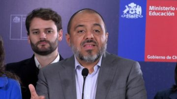 26072315 MINISTRO DE EDUCACIÓN SE REFIERE AL LLAMADO A PARO DEL COLEGIO DE PROFESORES 13