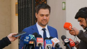 27072310 DIPUTADO MANOUCHEHRI 02
