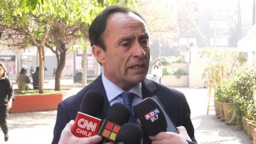 31072304 SENADOR WALKER Y MINISTRO DEL DEPORTE POR SOCIEDADES ANÓNIMAS DEPORTIVAS PROFESIONALES 08