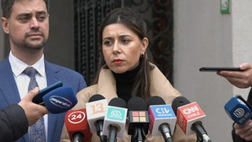 21082307 PUNTO DE PRENSA DIPUTADOS MANOUCHEHRI Y CICARDINI 04
