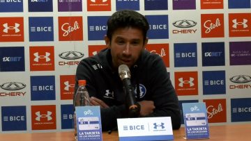 260823DEP04 CONFERENCIA DE PRENSA POST PARTIDO DEL DT DE UNIVERSIDAD CATÓLICA 02