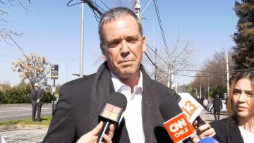 27082302 DECLARACIONES DE FELIPE HARBOE, TRAS ASISTIR AL VELORIO DE BELISARIO VELASCO 02