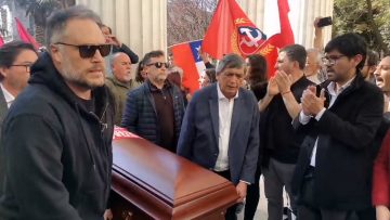 29082315 LLEGADA FERETRO GUILLERMO TEILLIER A EX CONGRESO 01