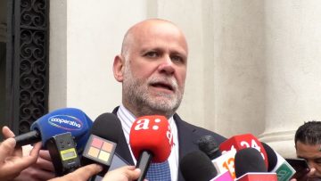 21092301 MINISTRO ELIZALDE POR LEY DE USURPACIONES 04