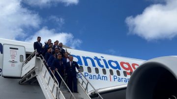 011023DEP02 MINISTRO DEL DEPORTE LLEGÓ CON LA LLAMA PANAMERICANA A ISLA DE PASCUA 02