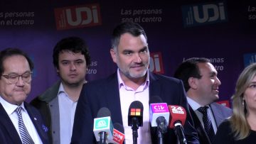 02102306 DIRECTIVA DE LA UDI ABORDA TEMAS DE CONTINGENCIA 01