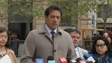02102311 PARLAMENTARIOS ENTREGAN CARTA POR PRESUPUESTO DE SALUD 10