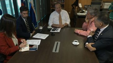 04102302 FISCAL NACIONAL SE REÚNE CON EL DIRECTOR EJECUTIVO DE LA CORPORACIÓN SANTIAGO 2023 03