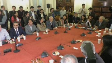041023CC07 IMÁGENES DE APOYO REUNIÓN PRESIDENTES OFICIALISTAS Y CONSEJEROS UNIDAD POR CHILE 03