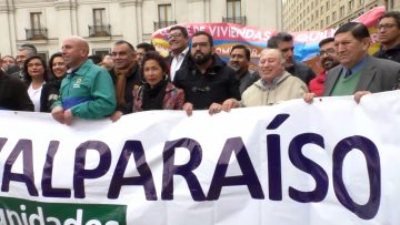 11102306 MANIFESTACIÓN DE ALCALDES Y GOBERNADOR DE VALPARAÍSO 07