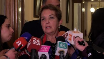111023CC06 PRESIDENTA DE EVÓPOLI POR PROCESO CONSTITUYENTE 02