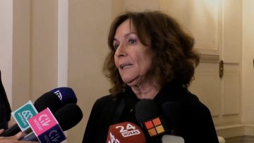 131023CC02 DECLARACIONES DE ALEJANDRA KRAUSS TRAS VOTACIONES 05