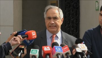 16102302 DECLARACIONES DEL SENADOR FRANCISCO CHAHUÁN EN LA MONEDA 4
