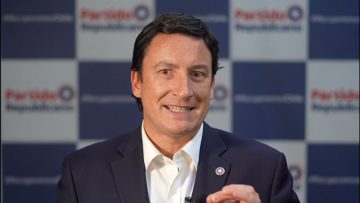 27102305 DIRECTIVA DEL PARTIDO REPUBLICANO SE REFIERE A SU POSTURA FRENTE AL PLEBISCITO 06