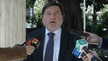 061123C04 PRESIDENTE CÁMARA BAJA DA A CONOCER SU POSTURA POR EL PLEBISCITO 1