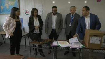 08112302 MINISTRO DE EDUCACIÓN SUPERVISA PRUEBA SIMCE 10