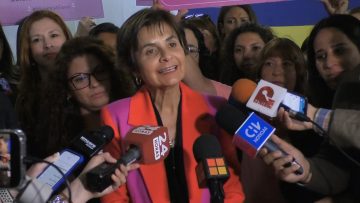 13112309 COMANDO DE MUJERES A FAVOR REALIZAN CONVERSATORIO 1