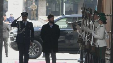 27112301 HONORES A PRESIDENTE BORIC EN LA MONEDA 03