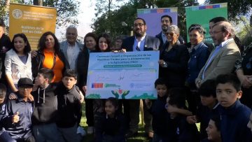 04122301 – MINISTRO CATALDO FIRMA CONVENIO DE ALIMENTACIÓN ESCOLAR 36